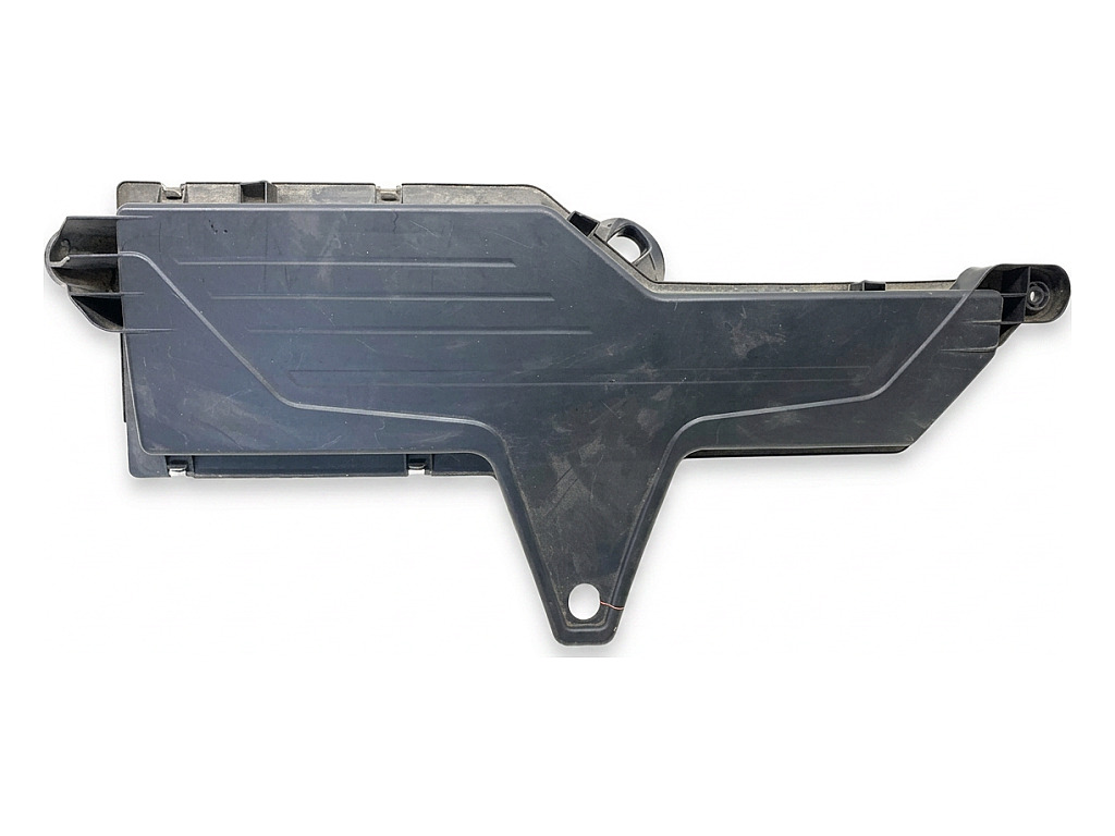 [STARK-921121] Caja de filtro de aire BMW Serie 3 (F30, F80) 2011-2018