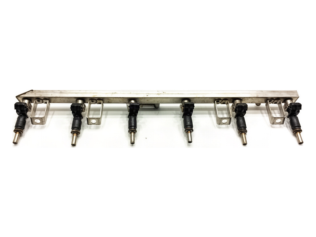 [STARK-932541] Riel de combustible BMW Serie 6 Cabrio (E64) 2004-2010