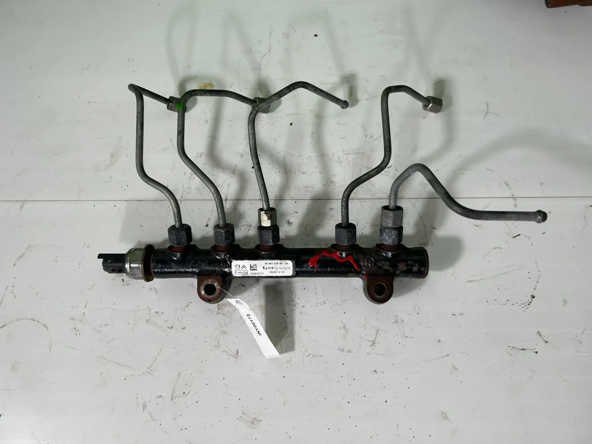 Rampa inyectora Citroen C4 1.6 HDI 9HR DV6C 9H05 9684753080