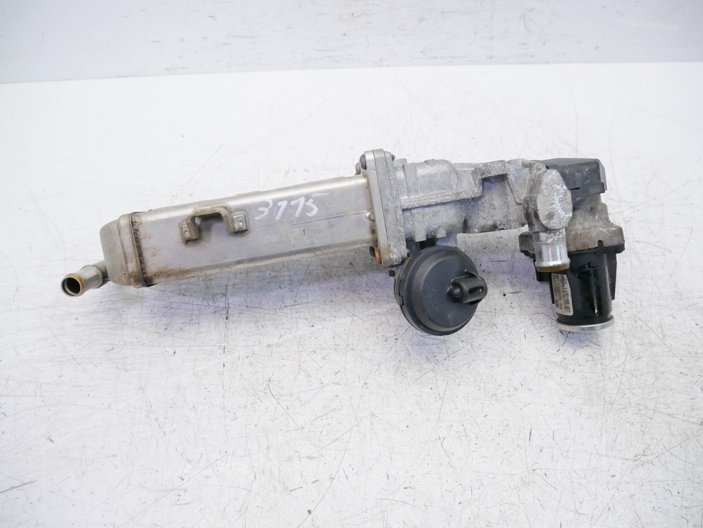 [MTD-408885] Intercooler Audi A3, Seat Superb, Skoda Golf, VW Passat 2.0 TDI CFFB CFF 03L131512C