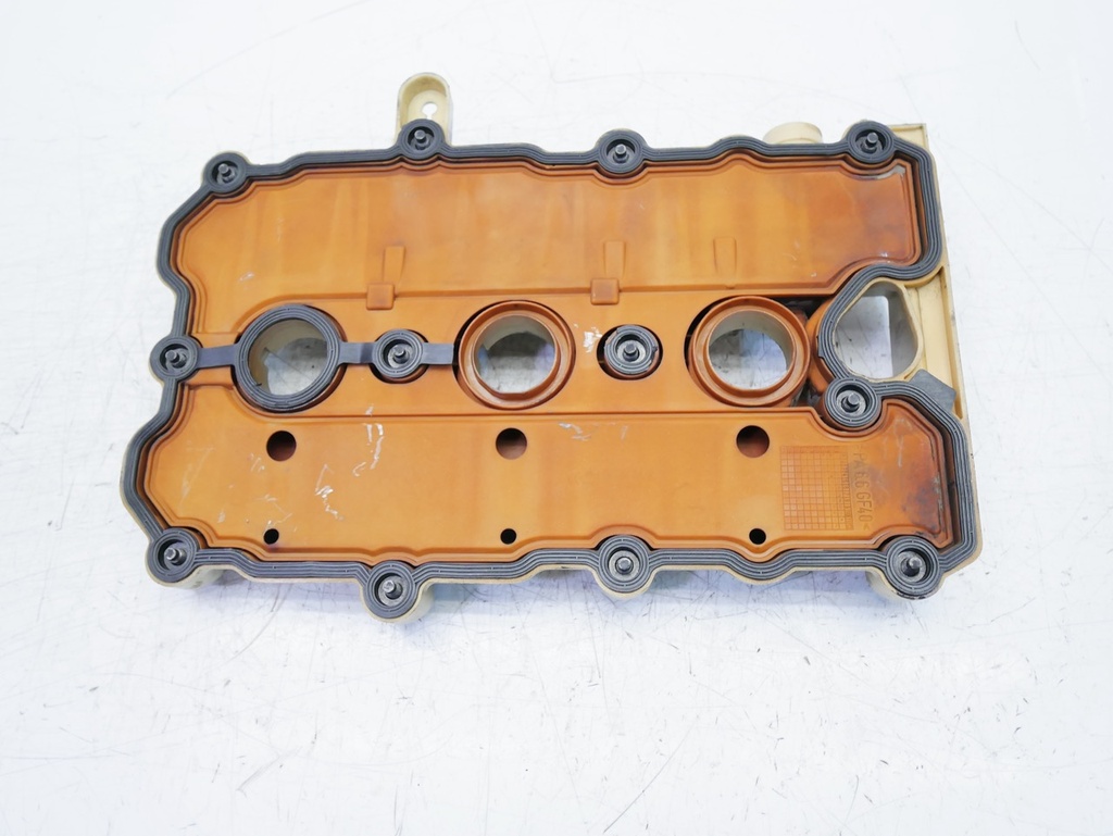[MTD-415985] Tapa de balancines Audi 3.2 V6 FSI BKH 06E103472L