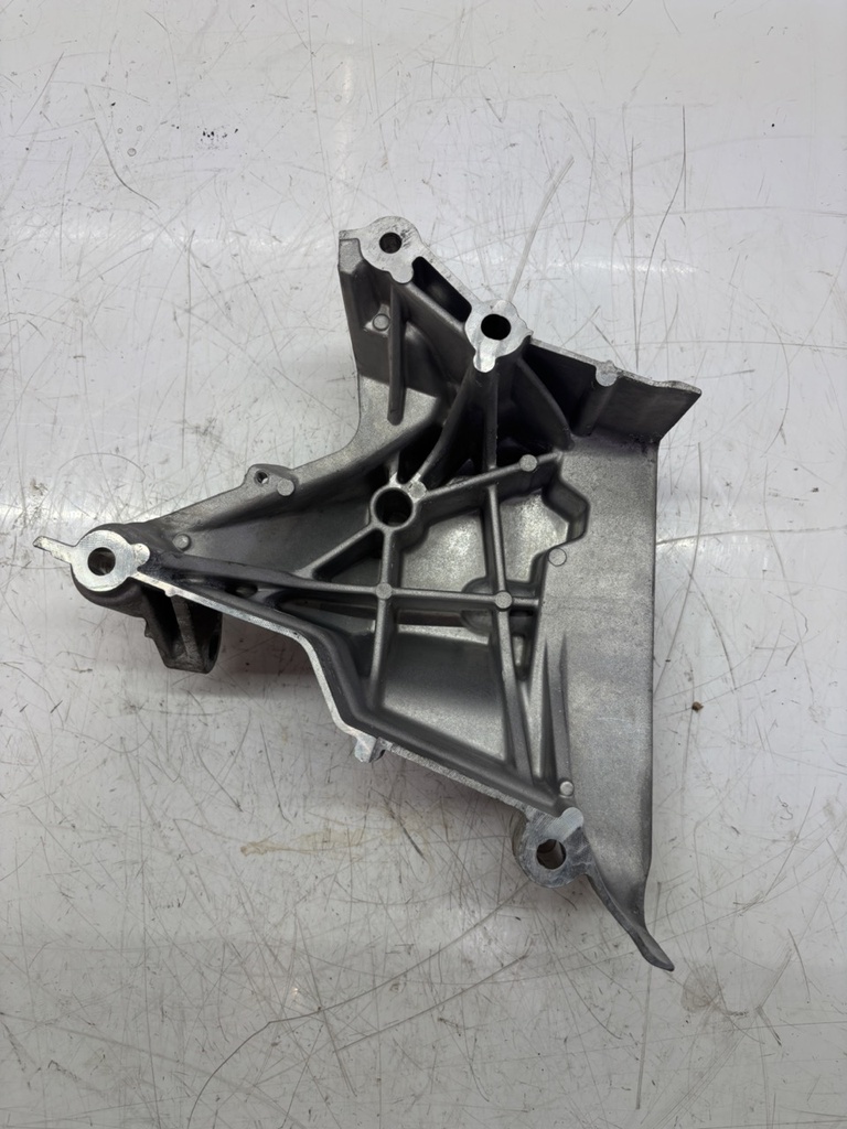 [MTD-451590] Soporte motor Seat Skoda VW 1.0 CHYA CHY 04C199207E