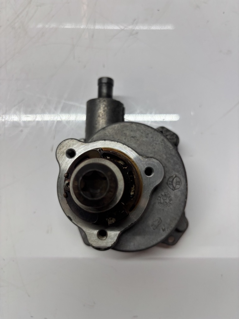 [MTD-457308] Bomba de vacío BMW Serie 6 E63 E64 3.0 630i N52B30A 7519457
