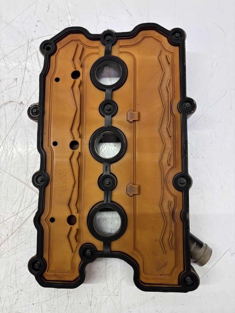 [MTD-460969] Tapa de balancines Audi A4 S4 B8 A5 S5 3.0 Quattro CGWC CGW 06E103472N