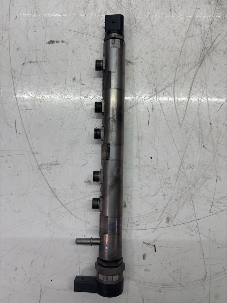 [MTD-462590] Tubo de ferrocarril BMW Serie 5 F10 F11 F07 2.0 520d N47D20C 7809128