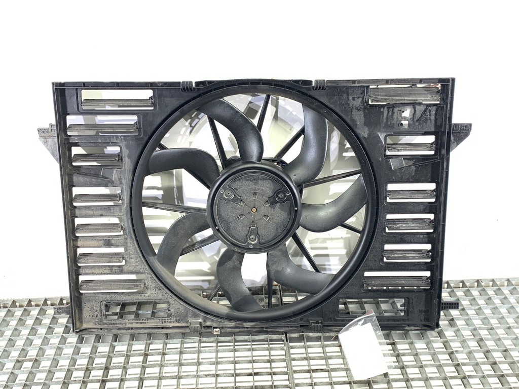 [STARK-798726] Ventilador de radiador Audi Q8 (4MN) 2018-2022 50 TDI Mild Hybrid