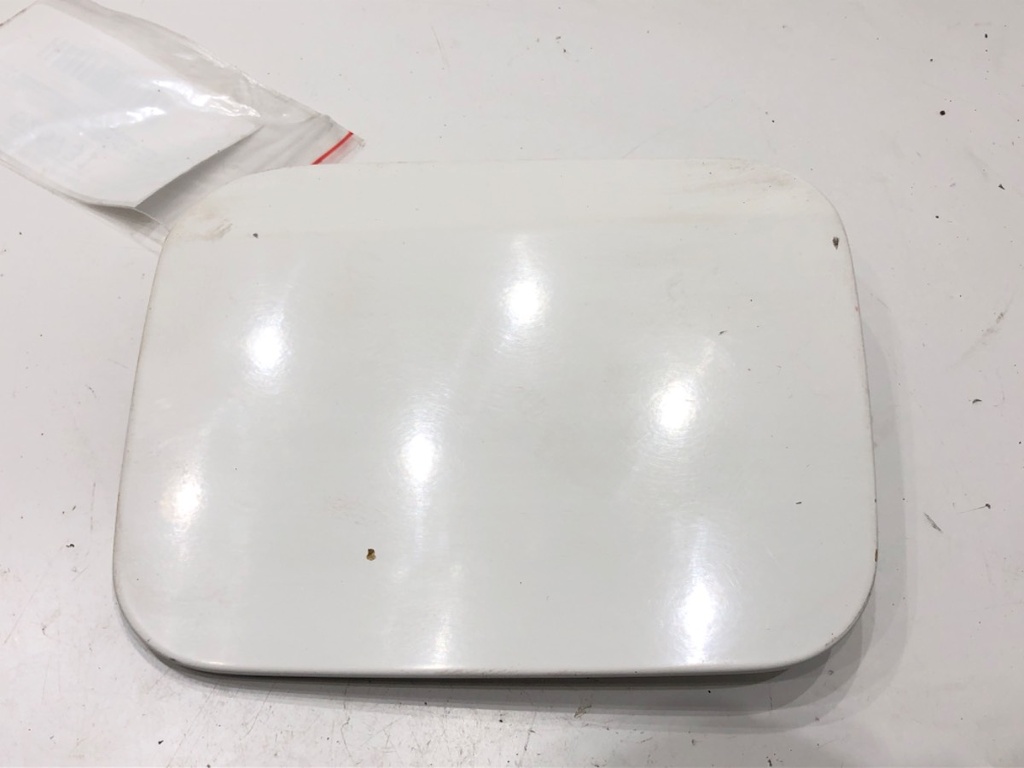 [STARK-626731] Tapa de llenado de combustible Toyota Corolla sedan (_E21_) 2019-2022