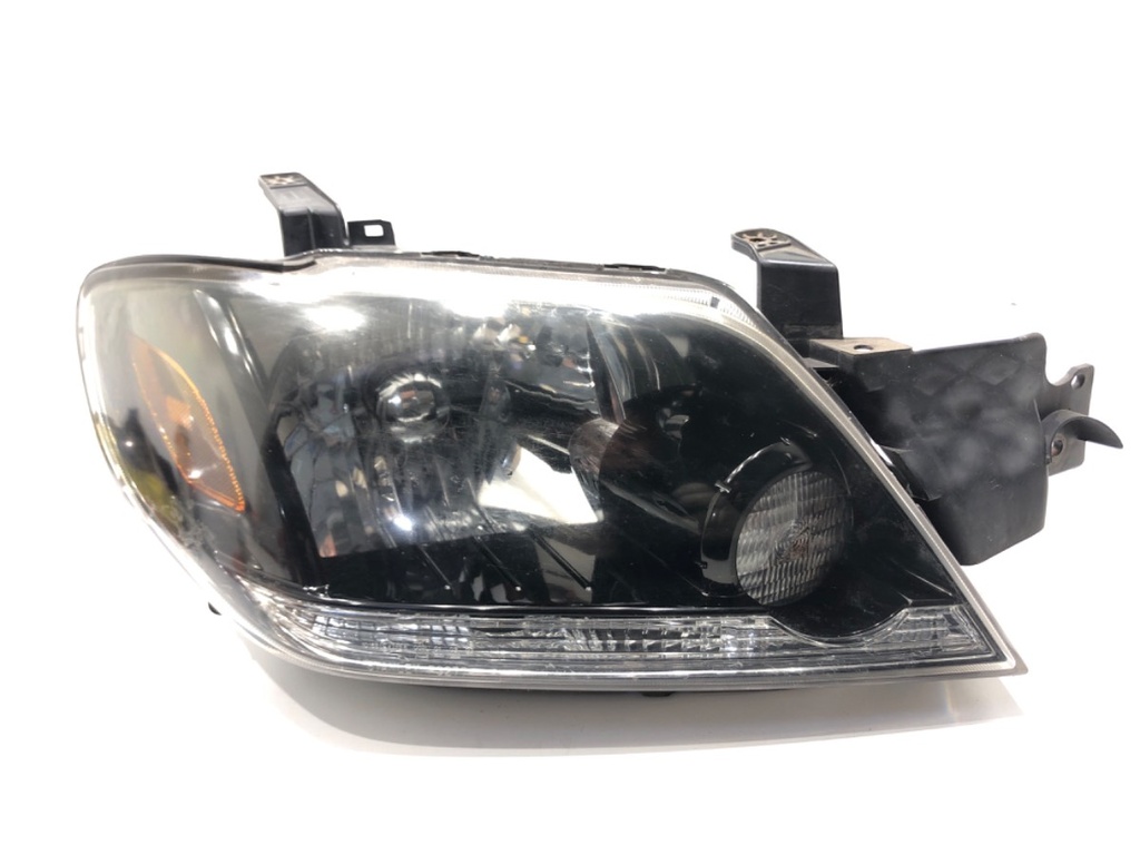 [STARK-659133] Faros delanteros derecho Mitsubishi Outlander I (CU_W) 2.0 100 kW 2001-2008