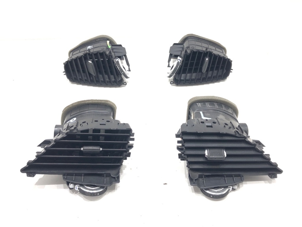 [STARK-687111] Rejilla de admisión de aire frontal Jeep Cherokee (KL) 2013-2022