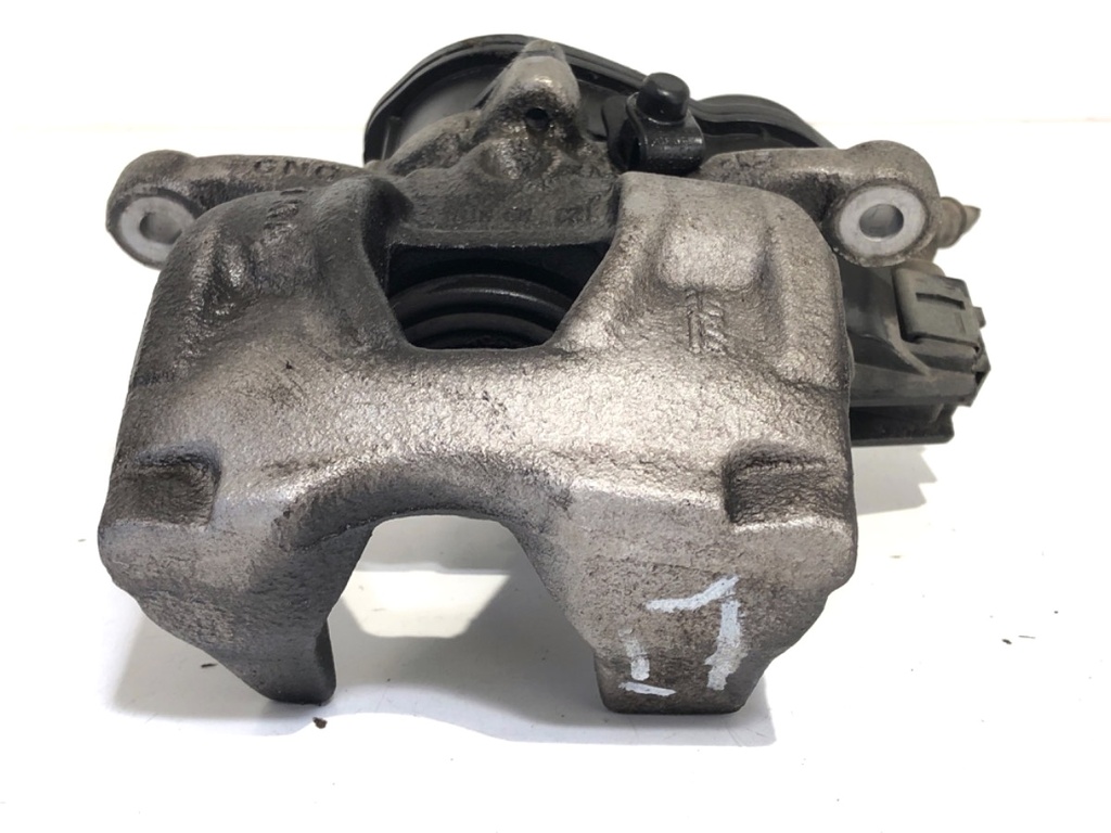[STARK-738241] Pinza de freno trasera izquierda Audi A4 B9 Avant (8W5, 8WD) 2015-2025