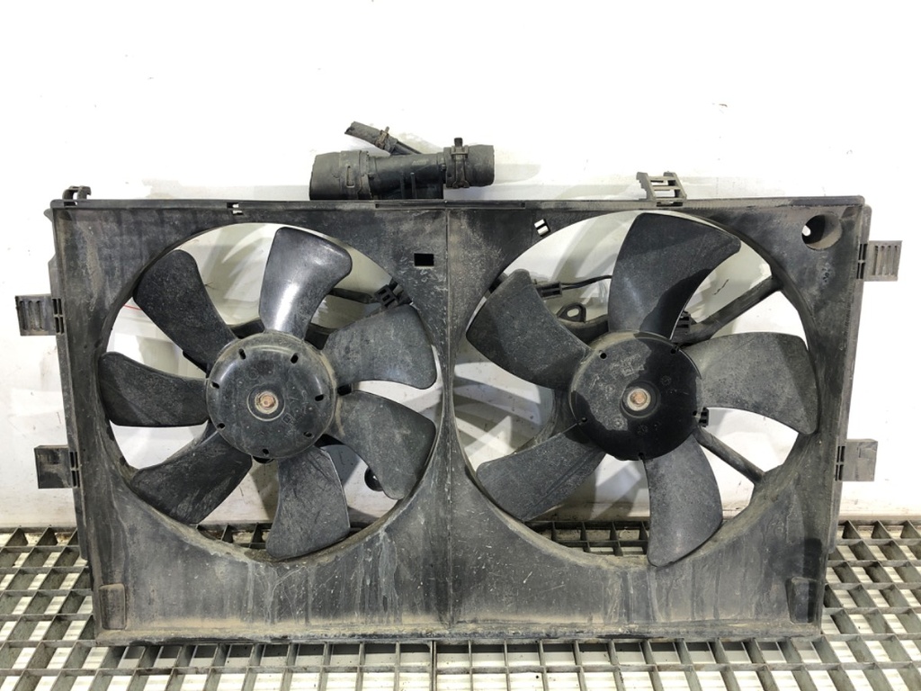 [STARK-755168] Ventilador del radiador Mitsubishi Lancer VIII (CY_A, CZ_A) 2007-2022