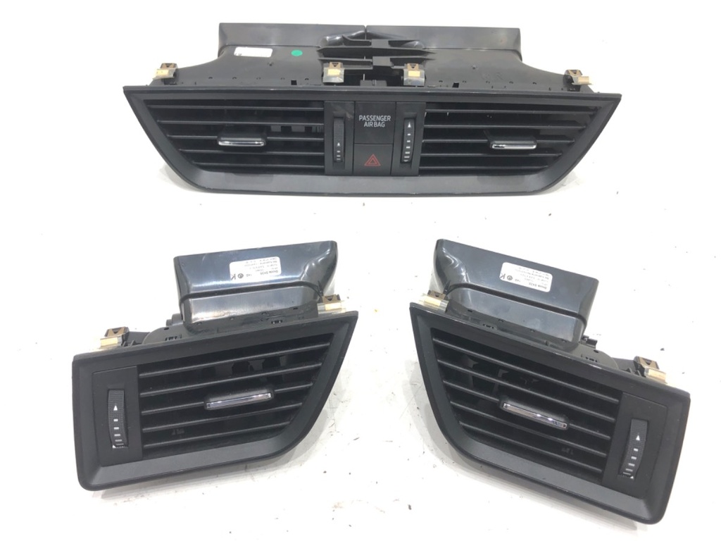 [STARK-765808] Rejilla de admisión de aire frontal SKODA Rapid (NH3, NK3, NK6) 2012-2022