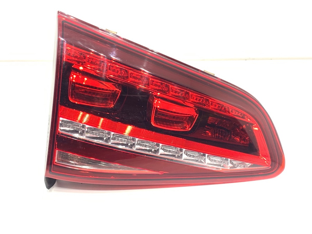 [STARK-782657] Piloto trasero izquierdo VW Golf VII (5G1, BQ1, BE1, BE2) 2012-2022