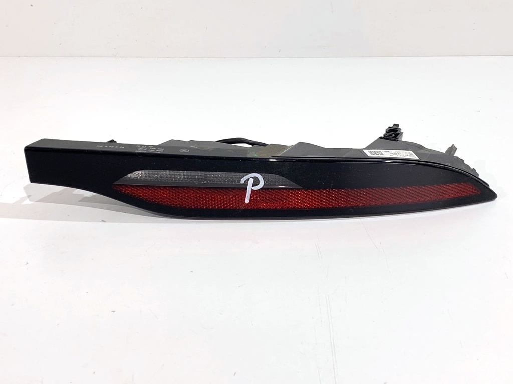 [STARK-843930] Piloto trasero derecho de parachoques para Land Rover Range Rover Evoque (L551) 2018-2022