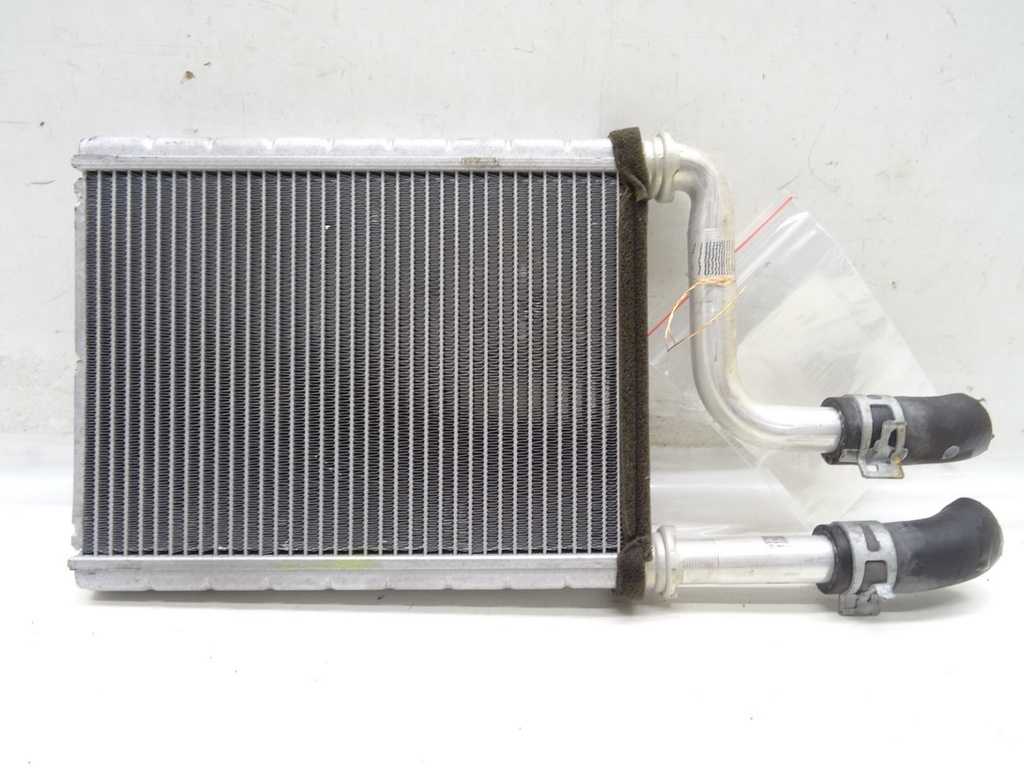 [STARK-434681] Núcleo de calefacción Toyota Land Cruiser 200 (_J2_) 2007-2022 5.7 V8 (URJ200) 280 kW