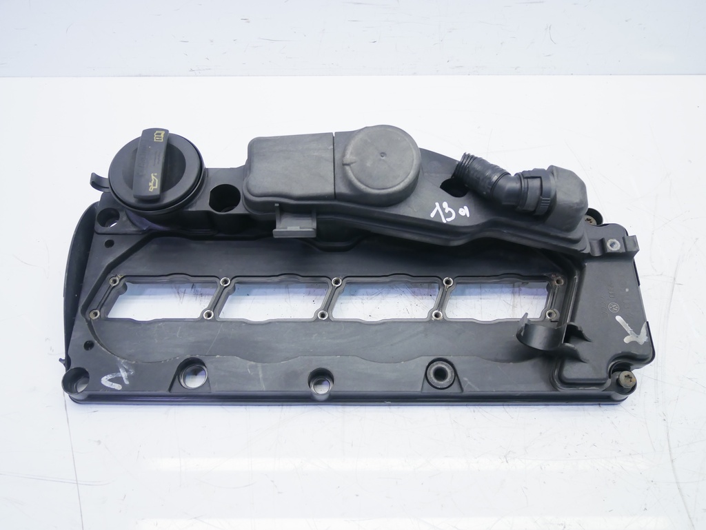 [MTD-387006] Tapa de válvulas Audi A4 B8 2.0 TDI 100-105 kW 136-143 CV 03L103469L