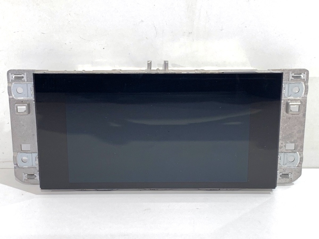 [STARK-820794] Display Audi Q3 Sportback (F3N) 2019-2022
