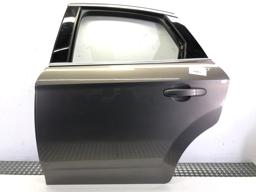 [STARK-595286] Puerta trasera izquierda Ford Mondeo IV (BA7) 2.0 TDCi 103 kW 140 CV 2007-2015