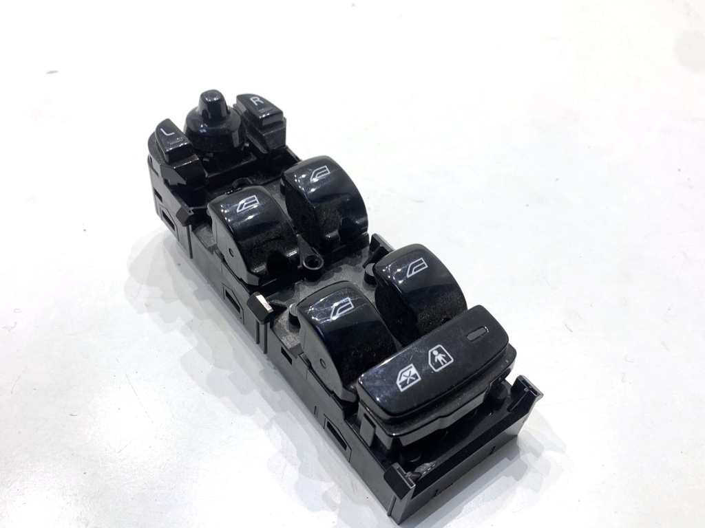 [STARK-829881] Interruptor de elevalunas VOLVO S90 II (234) 2016-2022