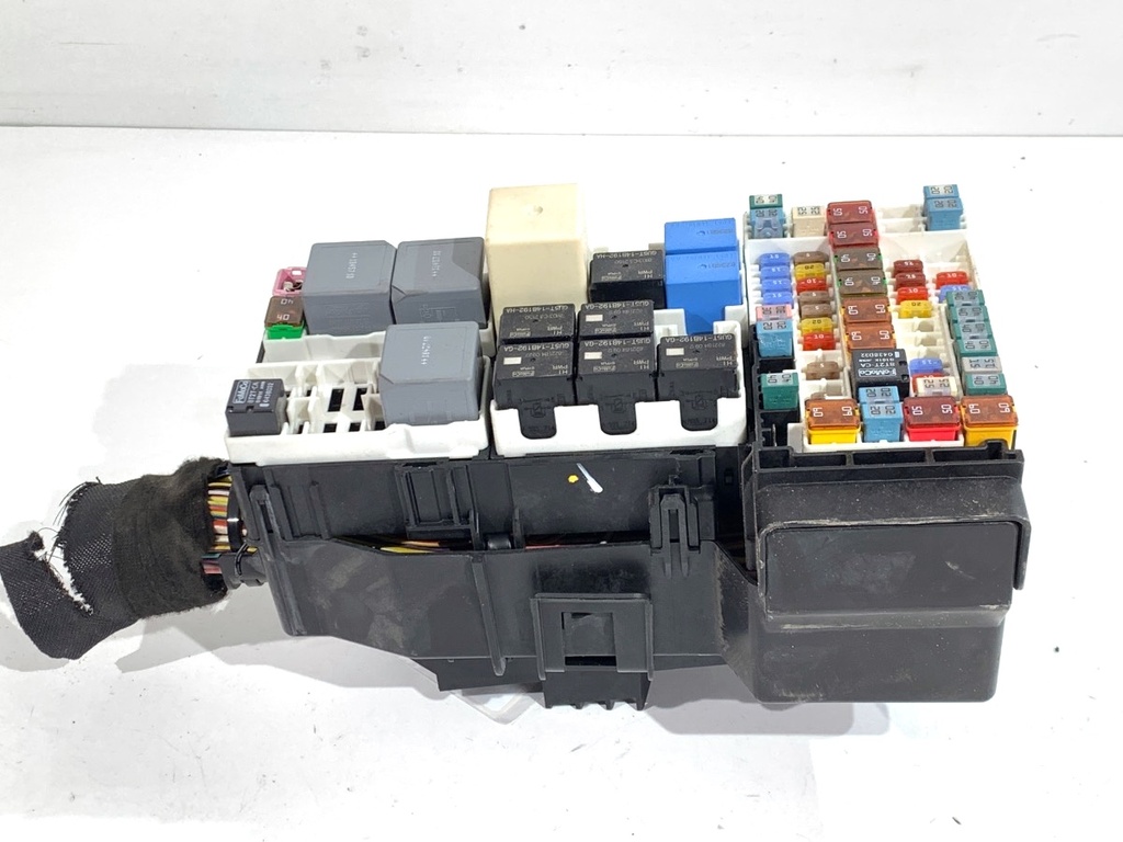 [STARK-837396] Caja de fusibles Ford Transit V363 Autobus (FAD, FBD) 2013-2022