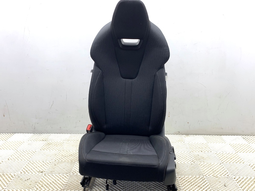 [STARK-882600] Asiento delantero izquierdo SKODA Octavia IV (NX3, NN3) 2020-2022