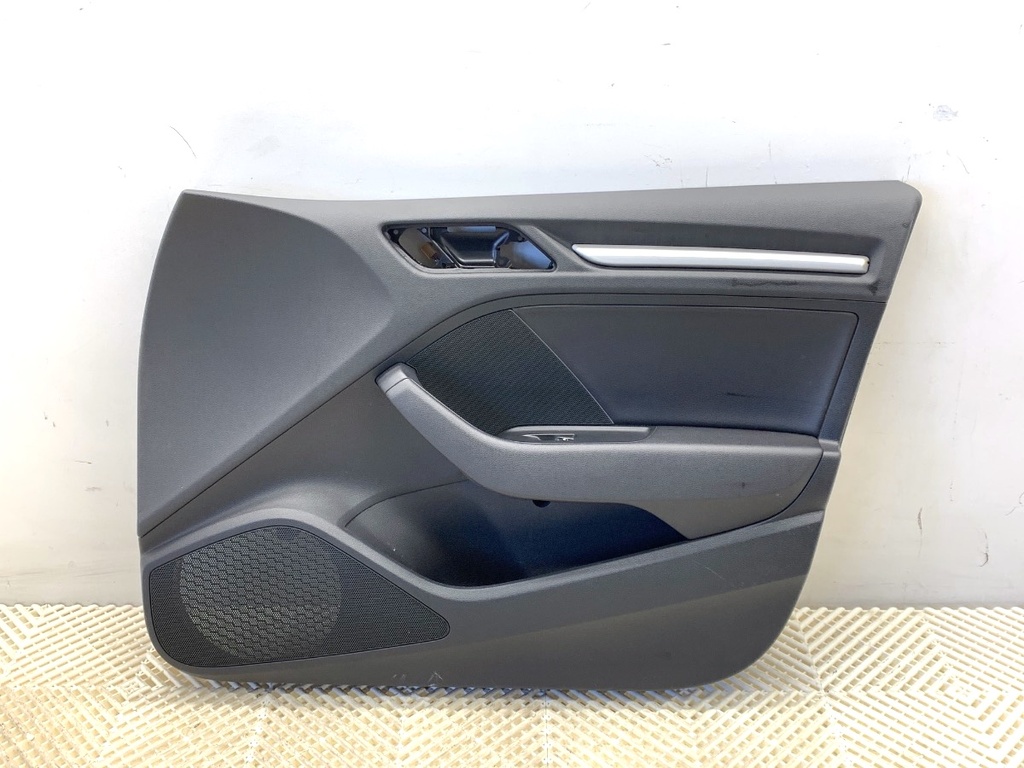 [STARK-844193] Panel de puerta delantero derecho Audi A3 Limousine (8VS, 8VM) 2013-2022