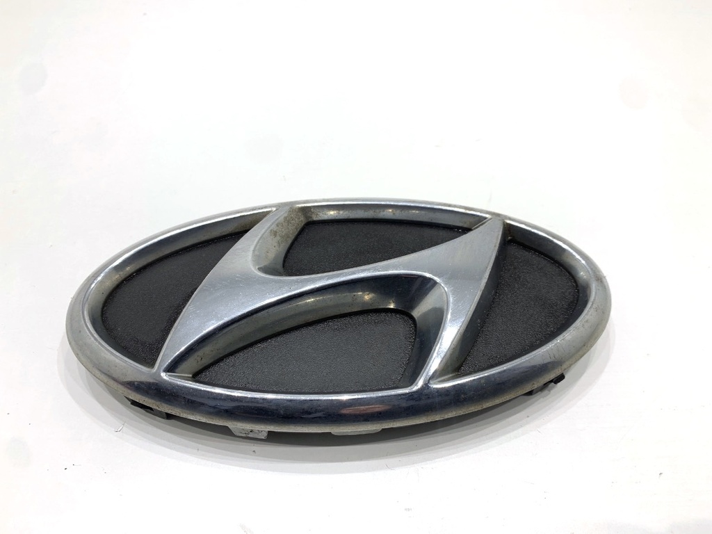 [STARK-861492] Emblema delantero HYUNDAI i20 III (BC3, BI3) 2020-2022