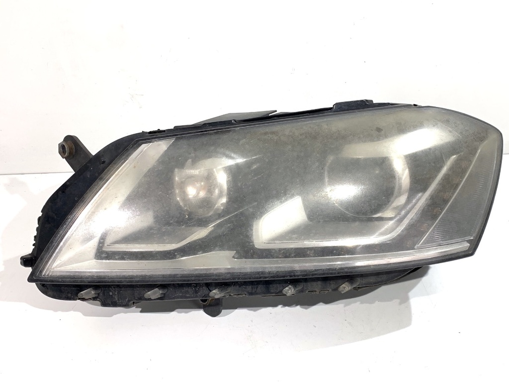 [STARK-830000] Faros delanteros izquierdos VW Passat B7 Variant (365) 2.0 TDI 103 kW 2010-2014
