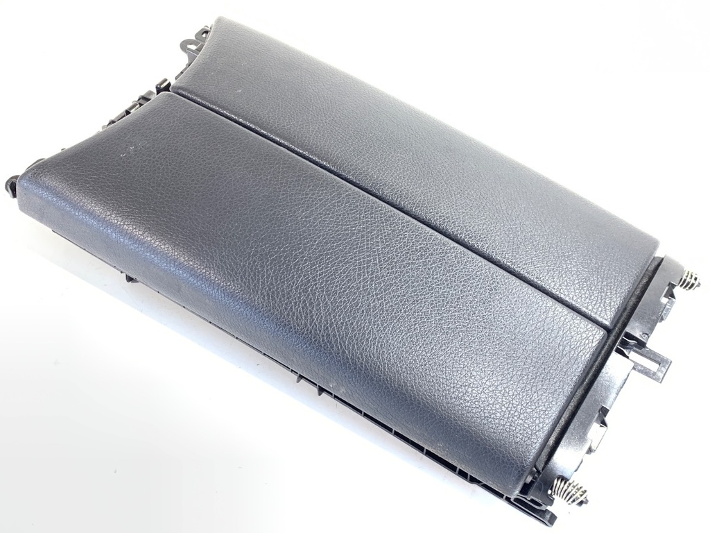 [STARK-924879] Reposabrazos Mercedes-Benz Clase C (W205) 2013-2022
