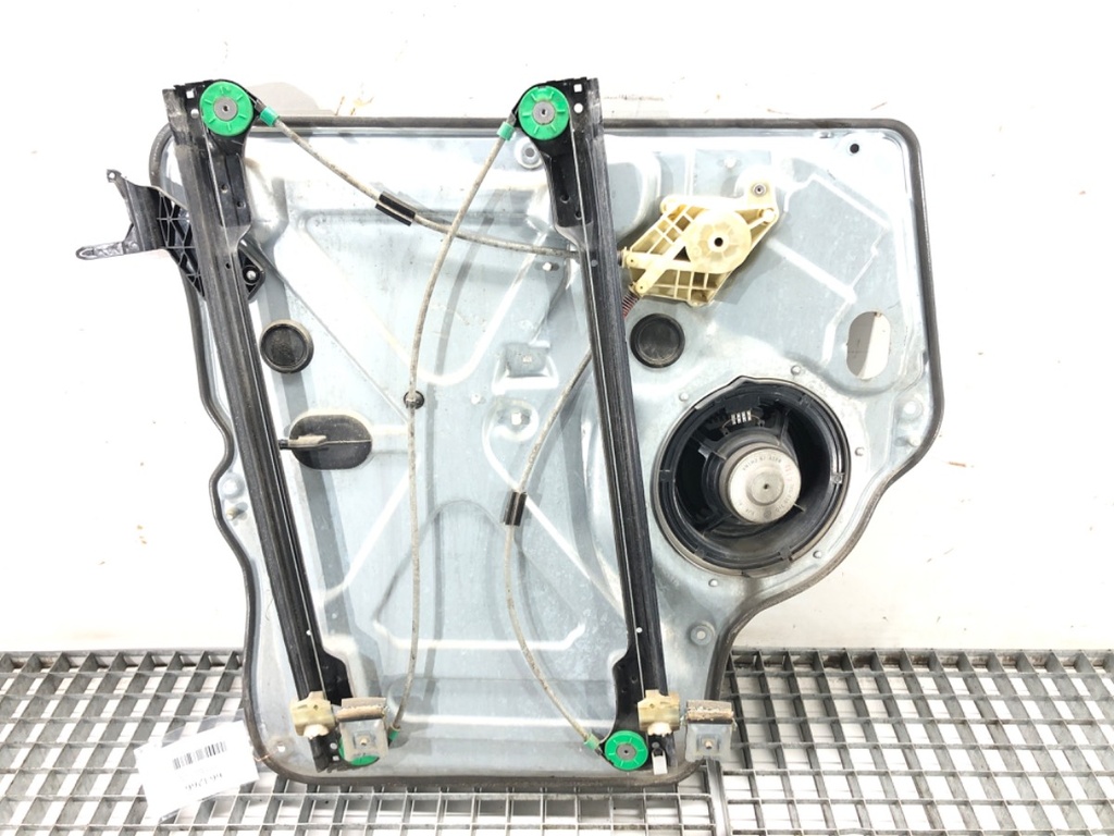 [STARK-663266] Elevador de ventana delantero derecho VW Transporter V Autobus (7HB, 7HJ, 7EB, 7EJ) 2003-2015
