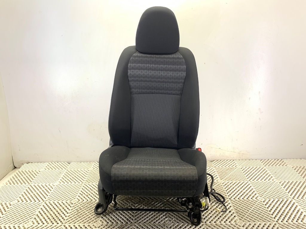 [STARK-707216] Asiento delantero derecho Toyota Yaris (_P13_) 2010-2022