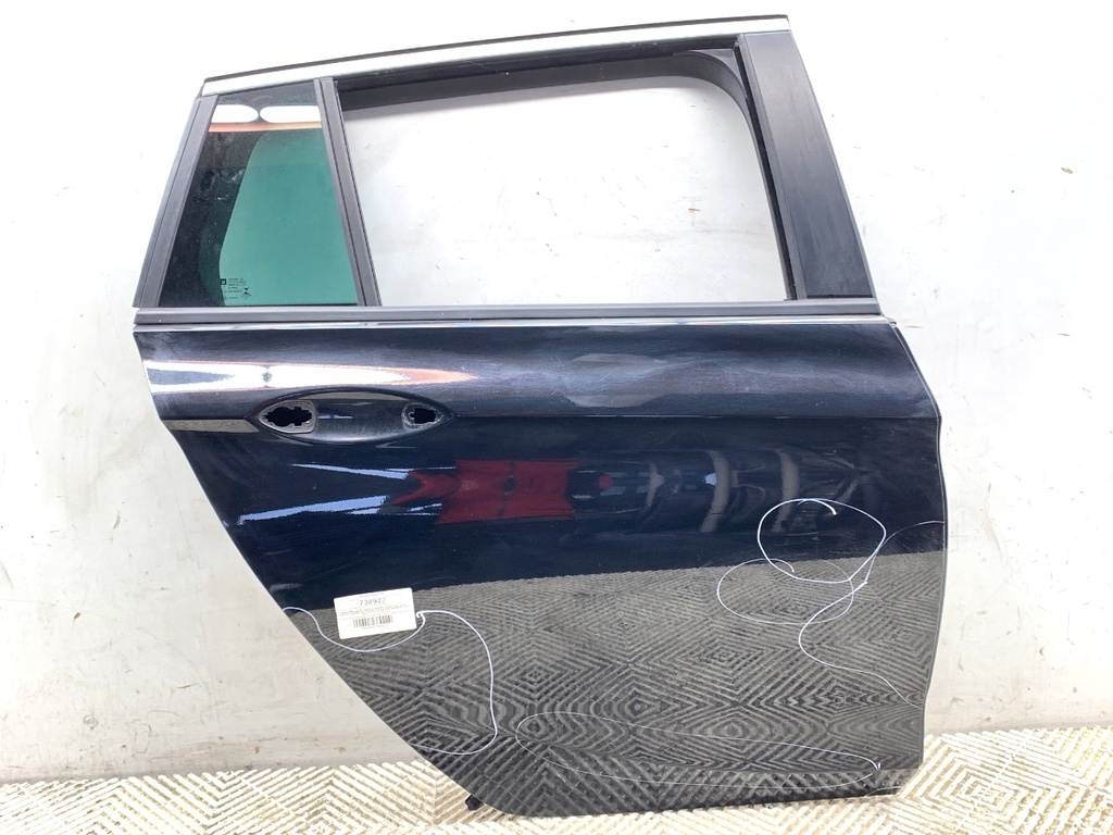 [STARK-738922] Puerta trasera derecha OPEL ASTRA K Sports Tourer (B16) 2015-2022