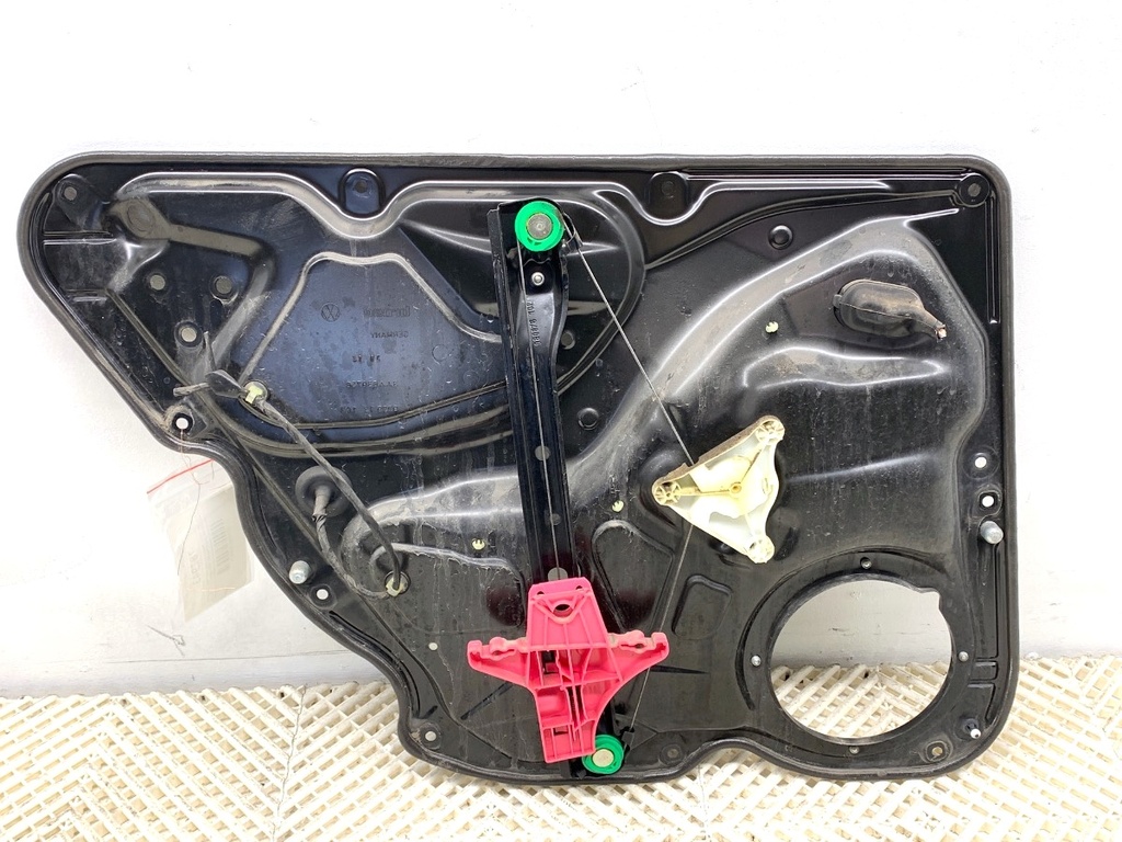 [STARK-782943] Elevador de ventanilla trasero derecho VW Passat B7 (362) 2.0 TDI 103 kW 2010-2015