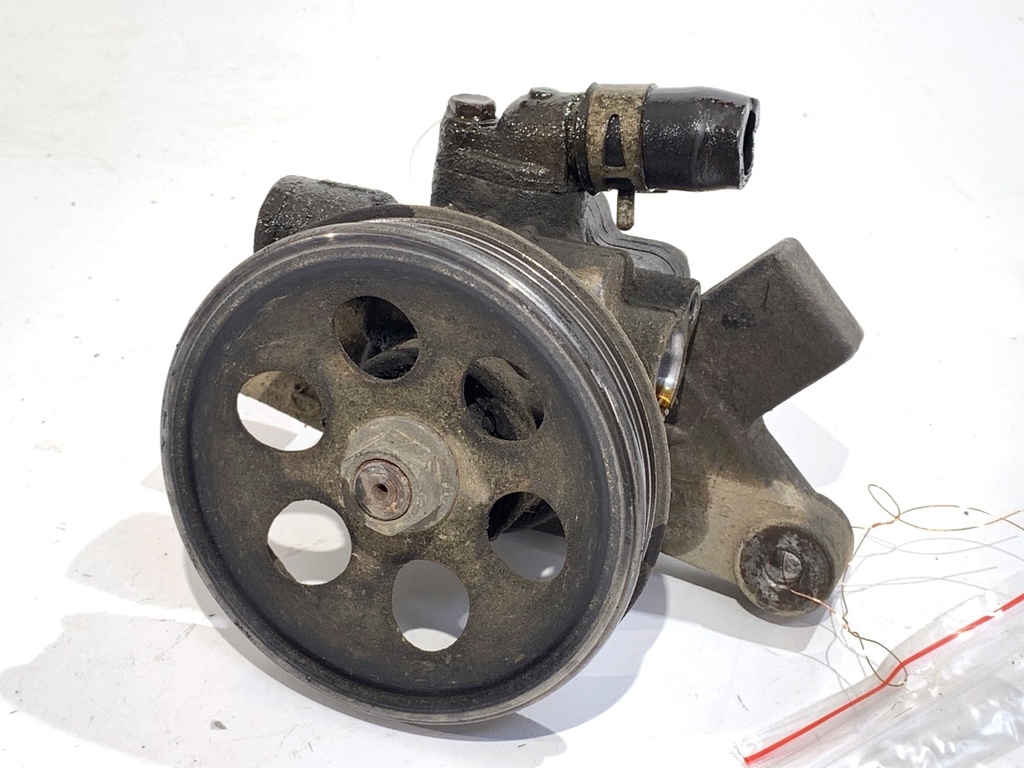 [STARK-785617] Bomba de dirección asistida HONDA CR-V I (RD) 2.0 94 kW 1996-1998
