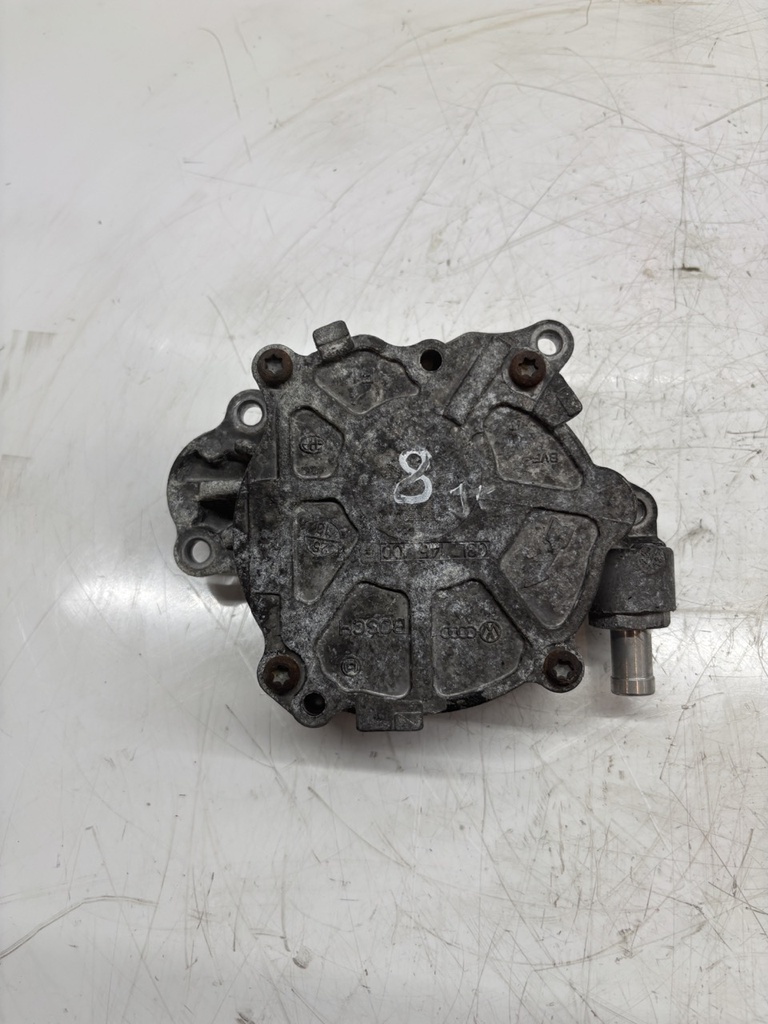 [MTD-442996] Bomba de vacío Audi A4 A5 Q5 A6 2.0 TDI CGLC CGL 03L145100