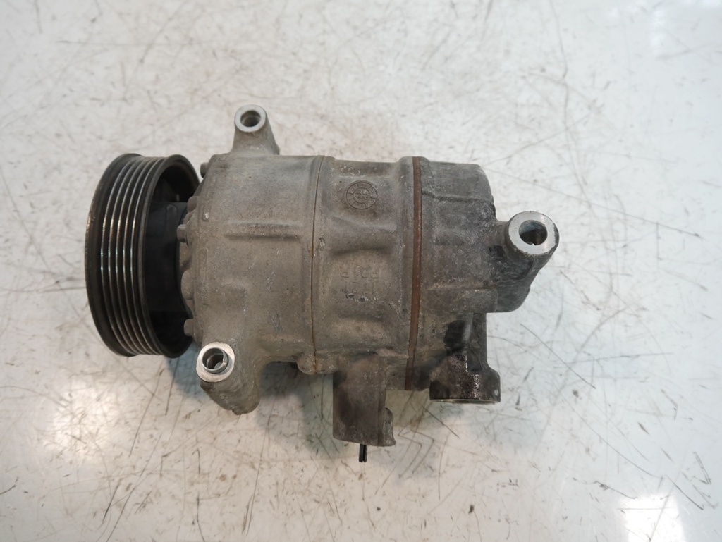 [MTD-493981] Compresor de aire acondicionado VW Caddy MK3 2.0 TDI 4motion CFH CFHF 5K0820803
