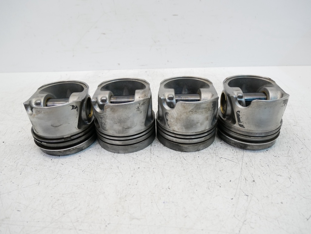 [MTD-494010] 4x Pistones Seat Skoda VW Leon Octavia Passat 2.0 TDI CUPA CUP 0812A