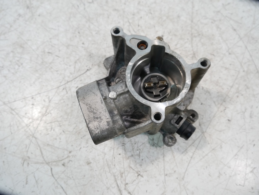 [MTD-494536] Bomba de vacío Audi A6 Macan 2.0 45 TFSI Mild Hybrid DKN DKNA 06L145100F