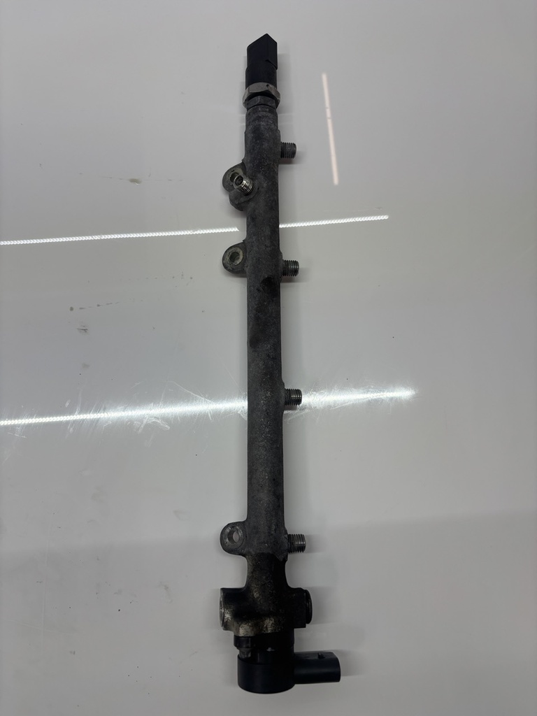 [MTD-494780] Tubo de raíl Mercedes Clase E 2.2 CDI OM611.961 611.961 A6110700095