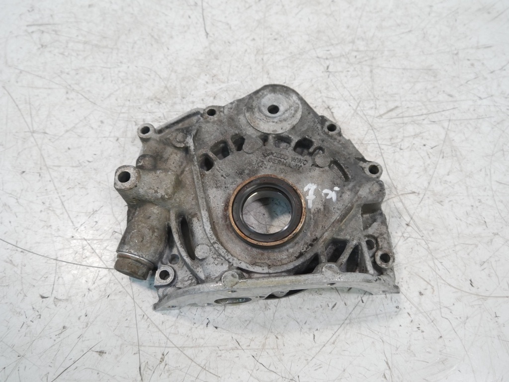 [MTD-495241] Bomba de aceite VW Transporter T4 2.5 TDI ACV 074115109B