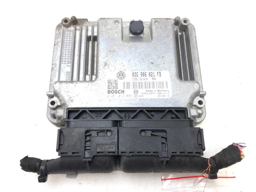 [STARK-487227] Centralita motor VW Passat B6 Variant (3C5) 1.9 TDI 77 kW (105 CV) 2005-2010