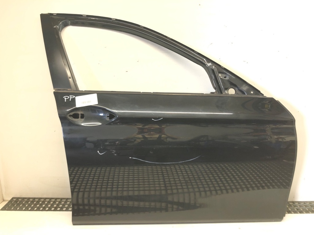 [STARK-589557] Puerta delantera derecha BMW Serie 5 (F10) 2009-2016