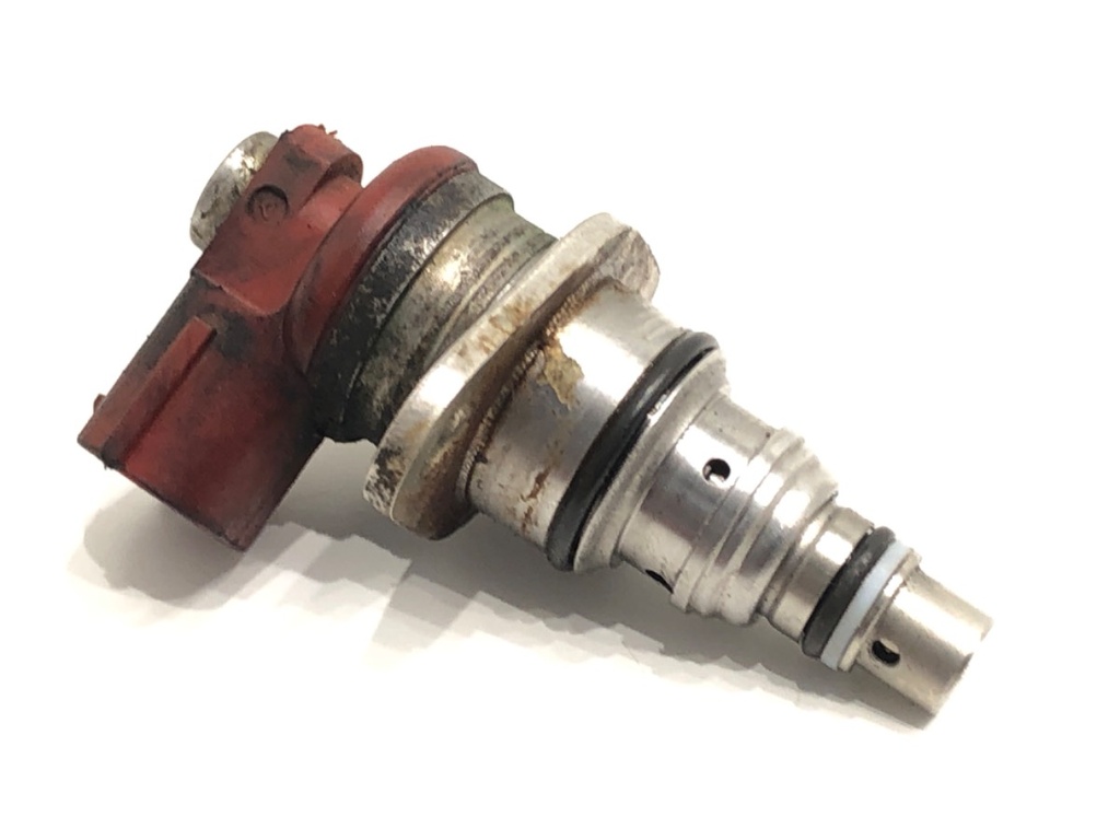 [STARK-601292] Regulador de presión de combustible Toyota Avensis Verso (_M2_) 2.0 D 85 kW