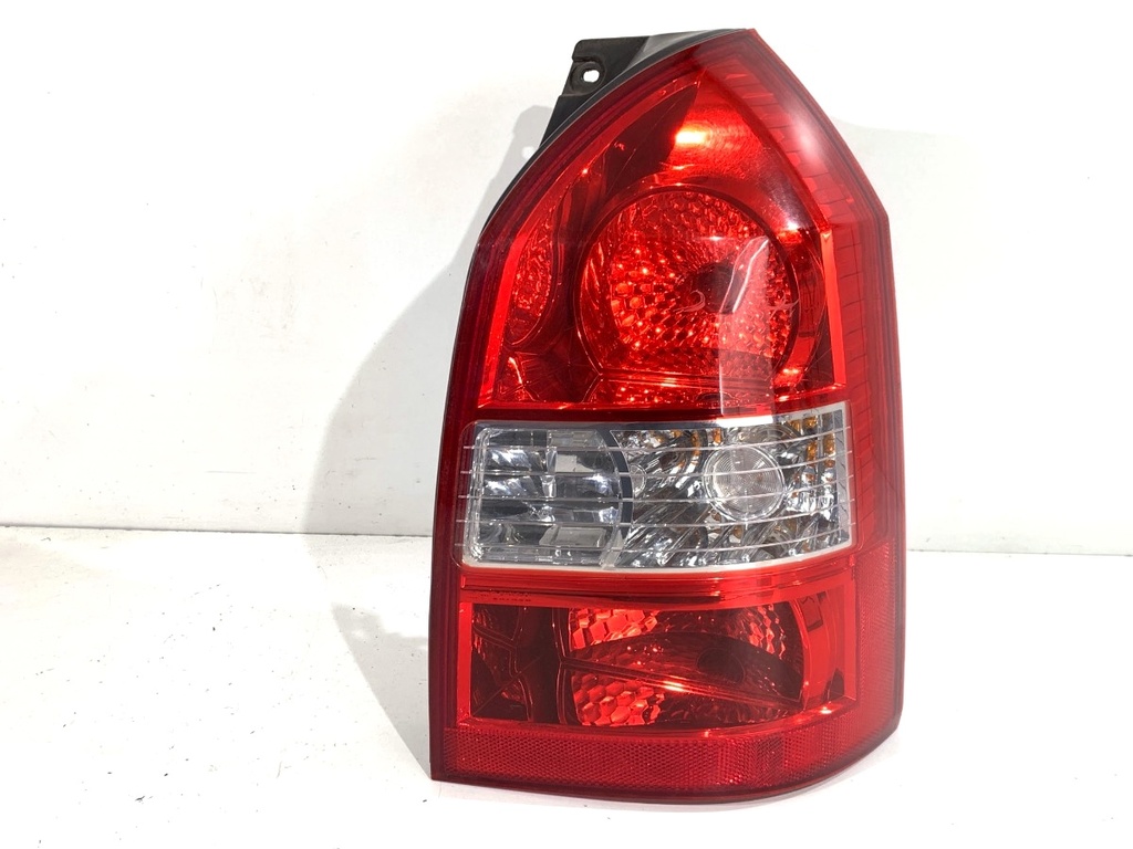 [STARK-861984] Piloto trasero derecho HYUNDAI TUCSON (JM) 2.0 104 kW 141 CV 2004-2022
