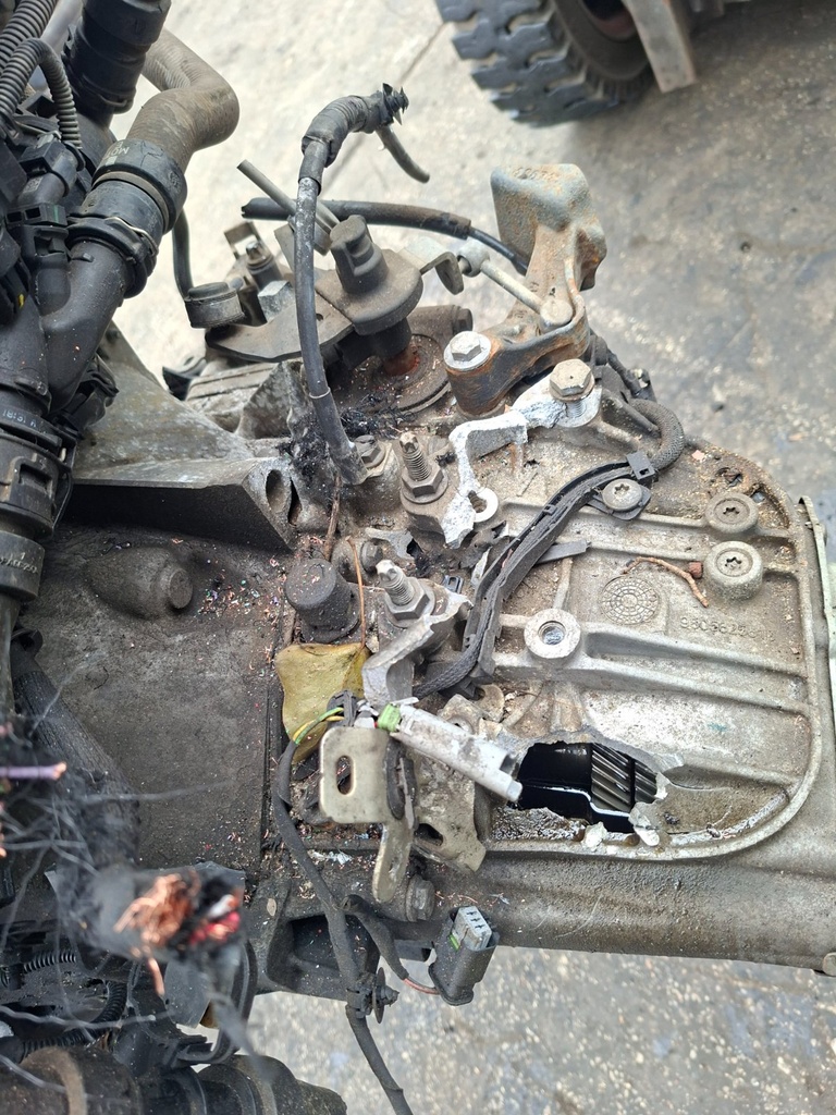 [MTD-530277] Caja de cambios manual Opel Vivaro C K0 1.5 D15DTH