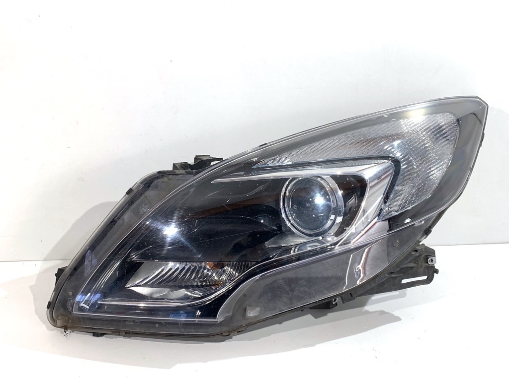 [STARK-853307] Faros delanteros izquierdo OPEL ZAFIRA TOURER C (P12) 2011-2022