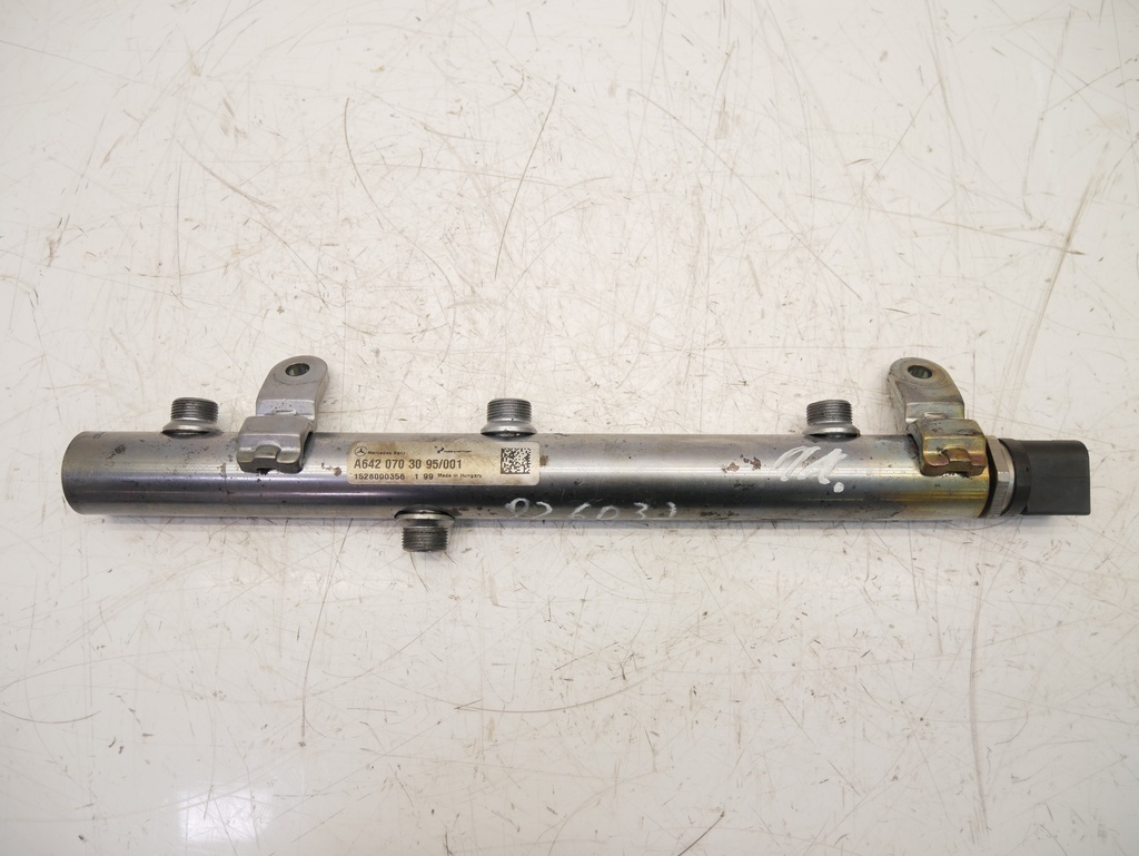 [MTD-387927] Flauta de inyectores Mercedes-Benz Sprinter 906 3.0 CDI OM642.896