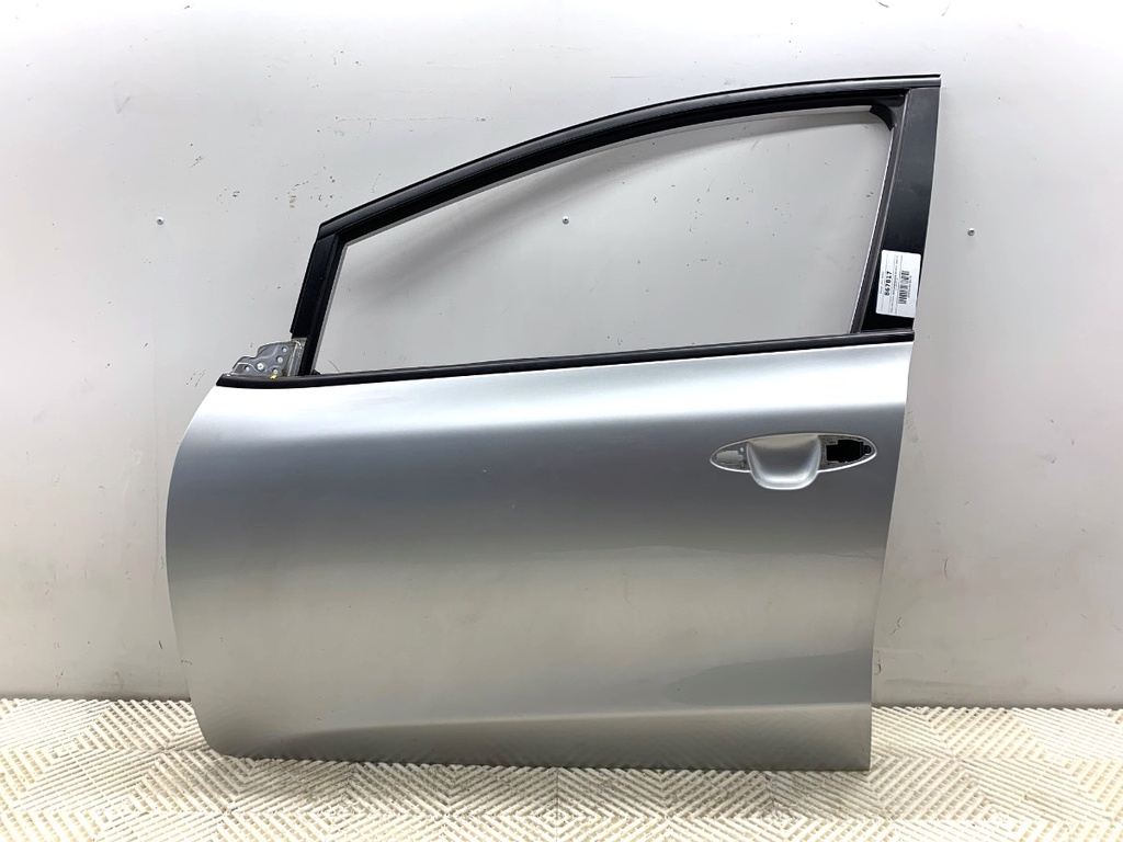 [STARK-867817] Puerta delantera izquierda KIA CEE'D Sportswagon (JD) 2012-2018