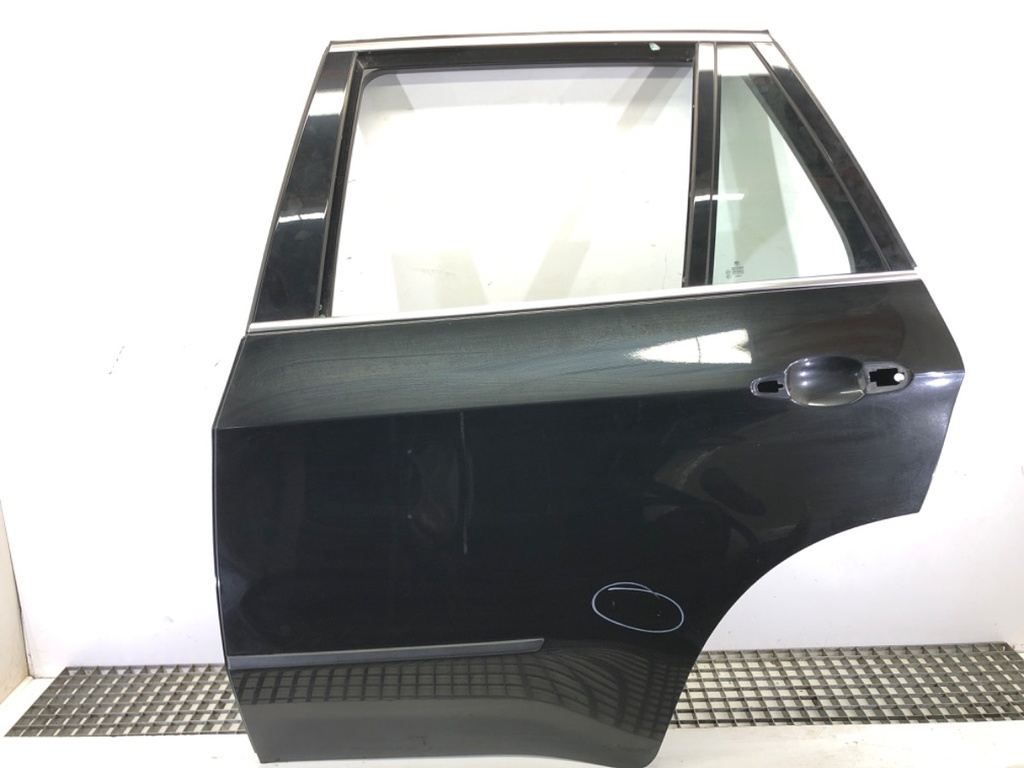 [STARK-543945] Puerta trasera izquierda BMW X5 (E70) 2006-2013