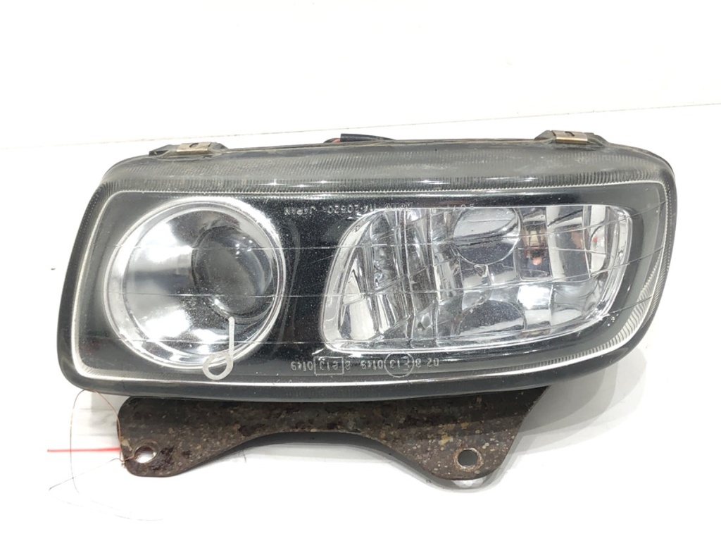 [STARK-601015] Faro delantero derecho halógeno SUBARU LEGACY II (BD) 1994-1999